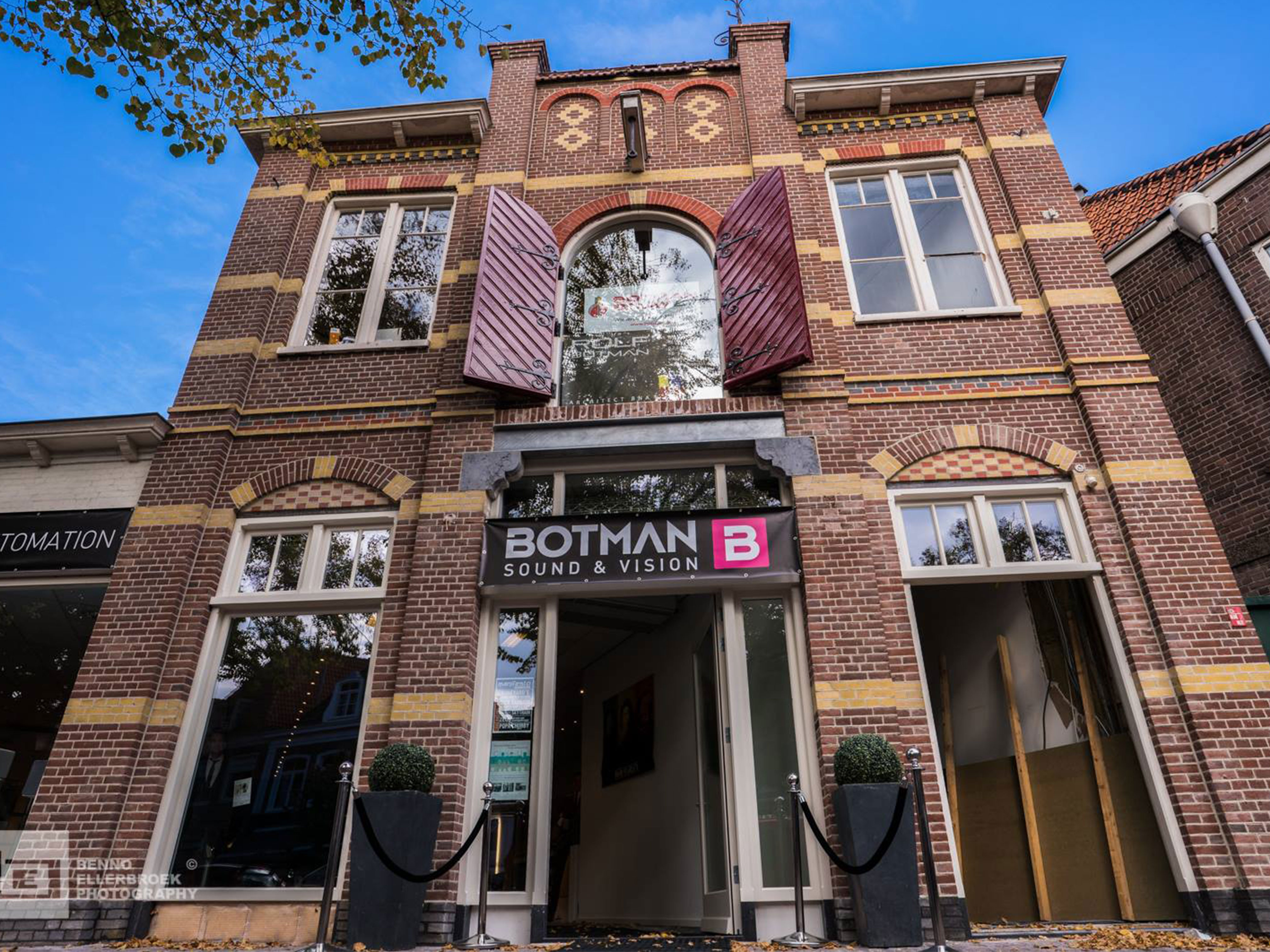 Renovatie voorgevel Botman Sound & Vision wint monumentenprijs Hoorn 2016